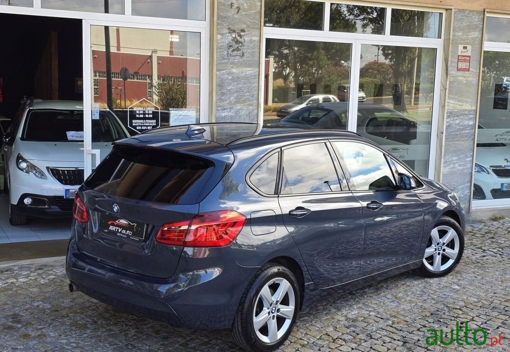 2015' BMW Série 2 D Line Sport photo #4