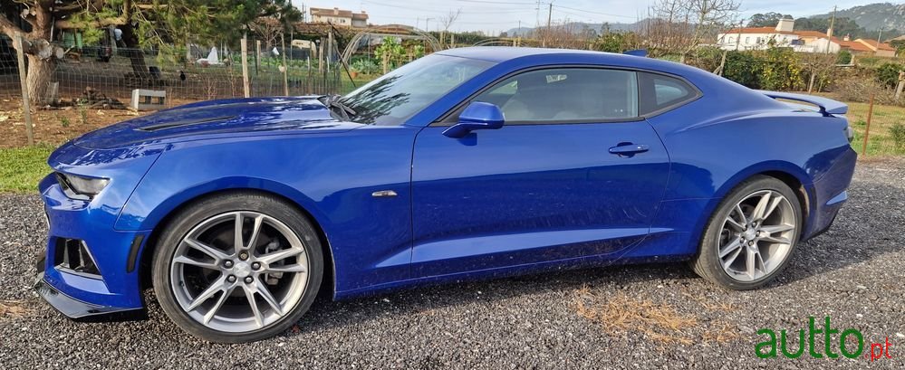 2019' Chevrolet Camaro photo #3