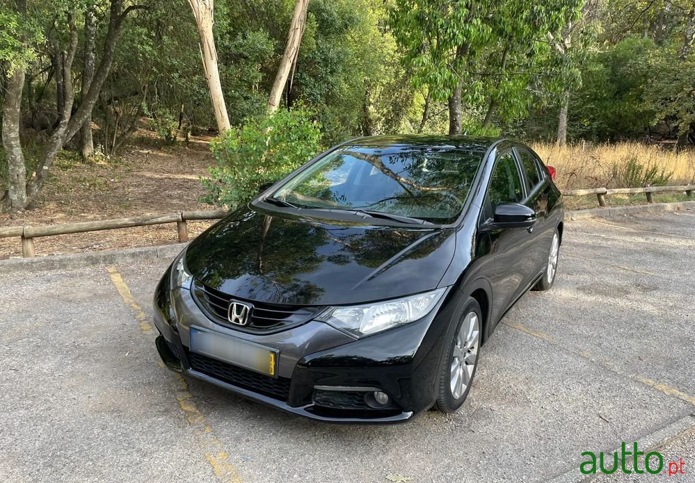 2013' Honda Civic 1.6 I-Dtec Sport photo #1