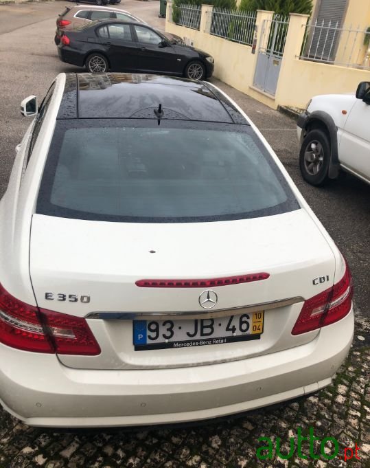 2010' Mercedes-Benz E-350 photo #4