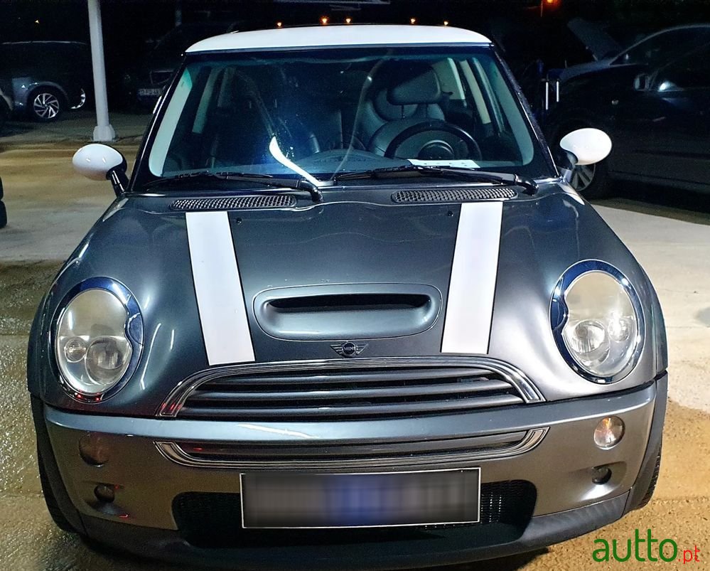 2004' MINI Cooper S 3 Portas photo #2