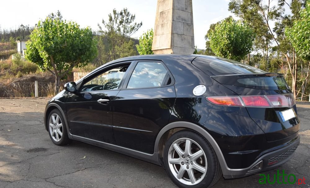 2008' Honda Civic 1.8 Sport photo #4