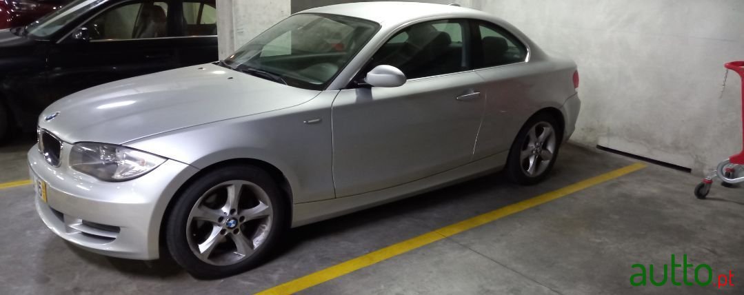 2009' BMW 120 photo #4