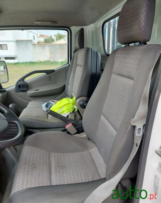 2010' Nissan Cabstar photo #5