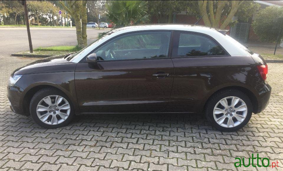 2012' Audi A1 1.6 Tdi 99G photo #2