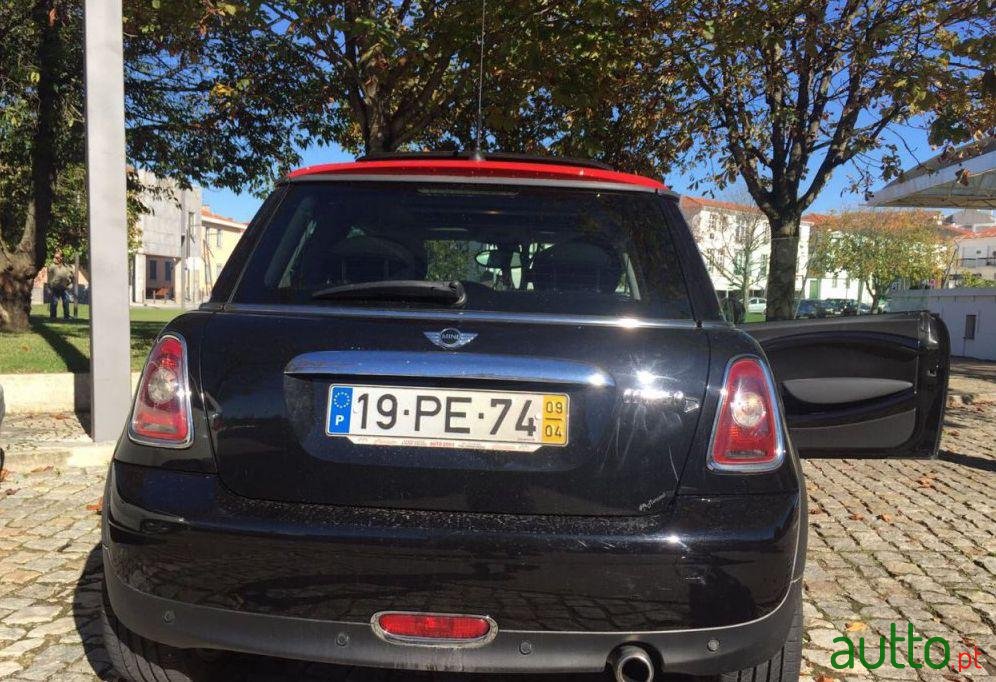 2009' MINI Cooper d photo #1