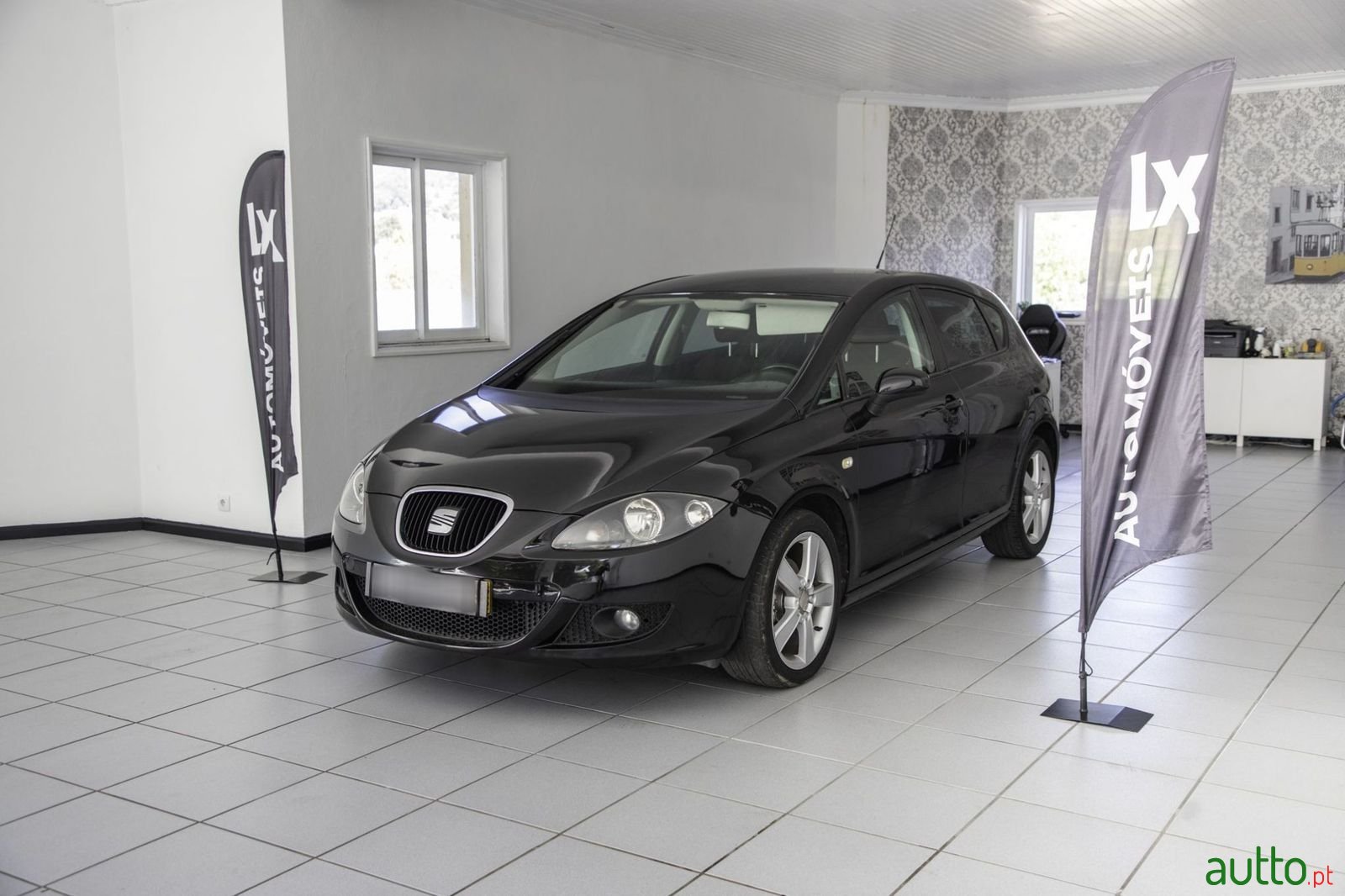 2006' SEAT Leon photo #4