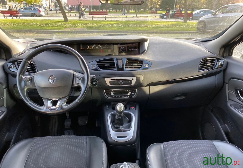 2016' Renault Grand Scenic photo #6