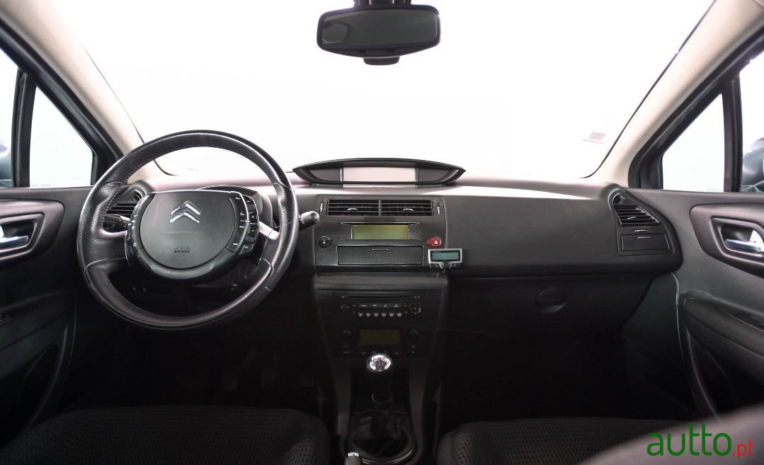 2005' Citroen C4 photo #2