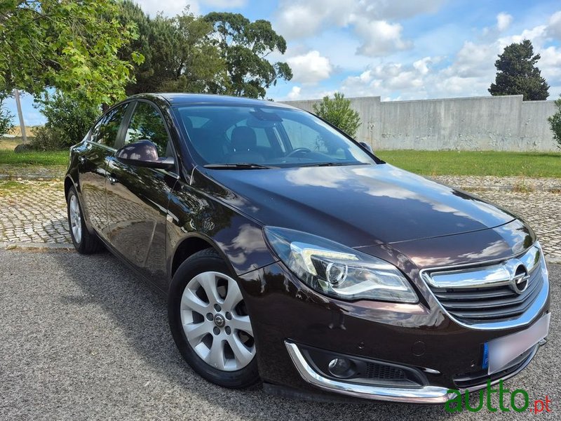 2016' Opel Insignia photo #3