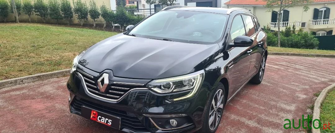 2017' Renault Megane Sport Tourer photo #4