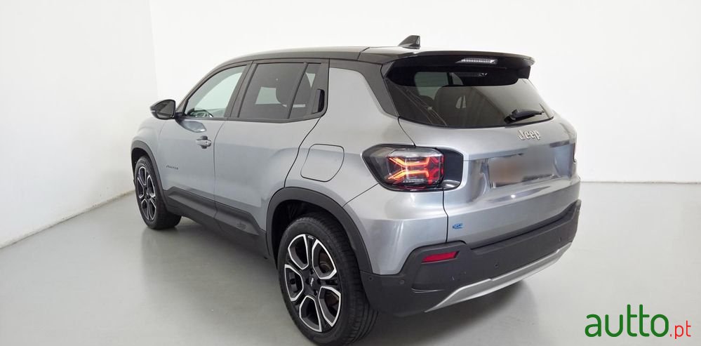 2024' Jeep Avenger 54 Kwh Summit photo #6