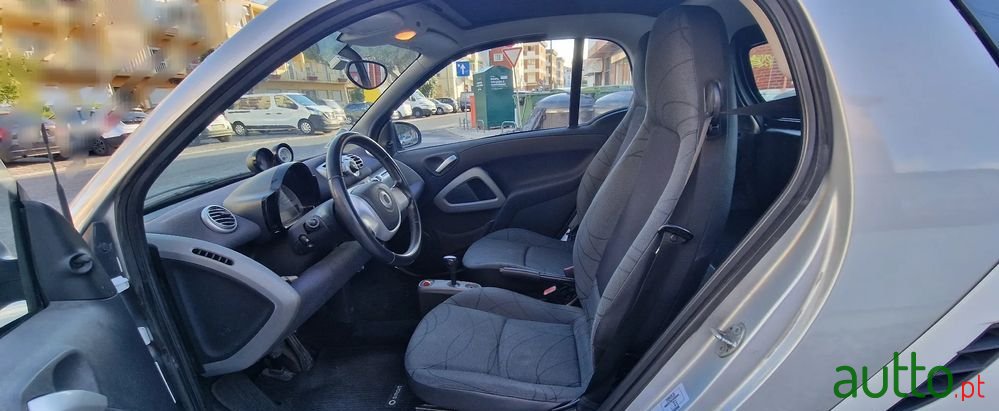 2011' Smart Fortwo photo #3