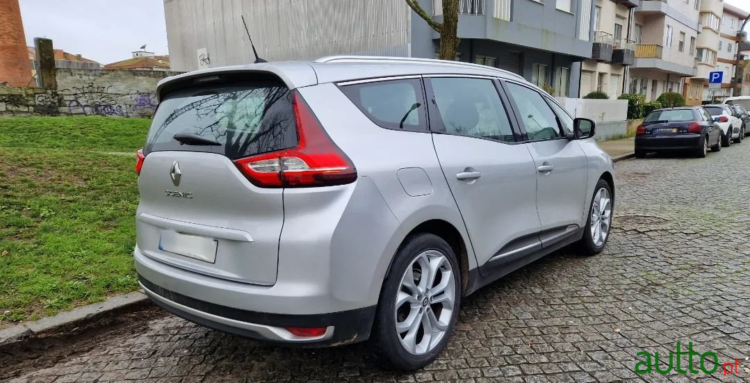 2017' Renault Grand Scenic photo #5