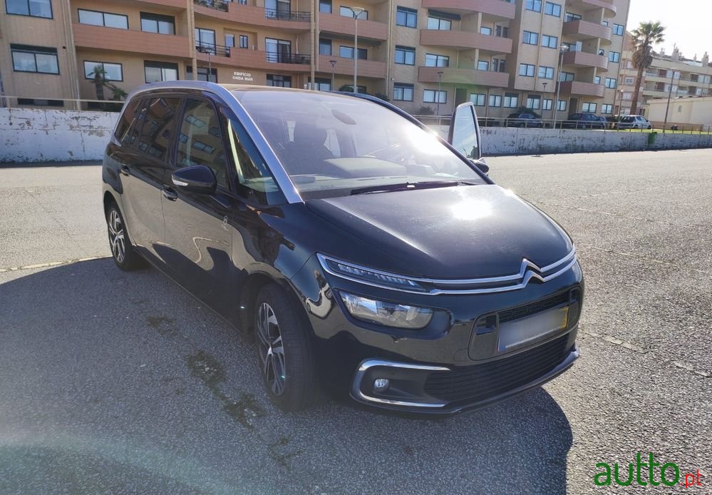 2019' Citroen Grand C4 SpaceTourer photo #1