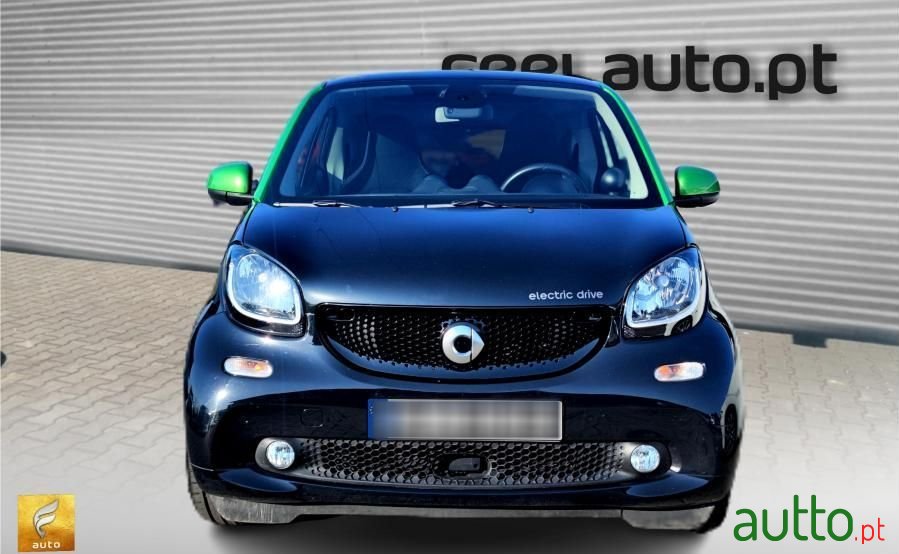 2017' Smart Fortwo photo #3