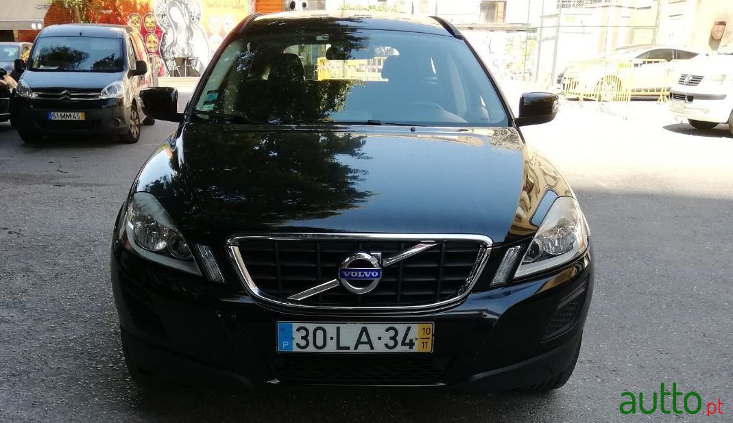 2010' Volvo Xc-60 2.0 D3 Drive Momentum photo #2