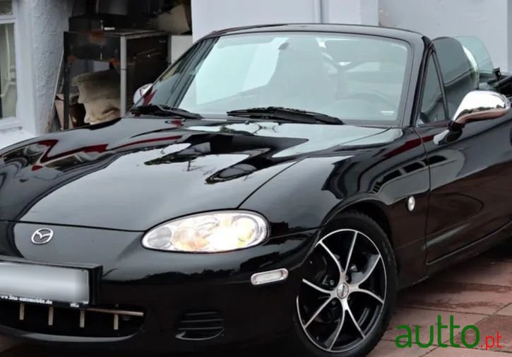 2004' Mazda MX-5 1.6 16V photo #1
