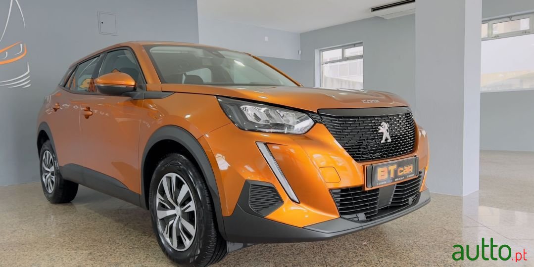 2020' Peugeot 2008 photo #2