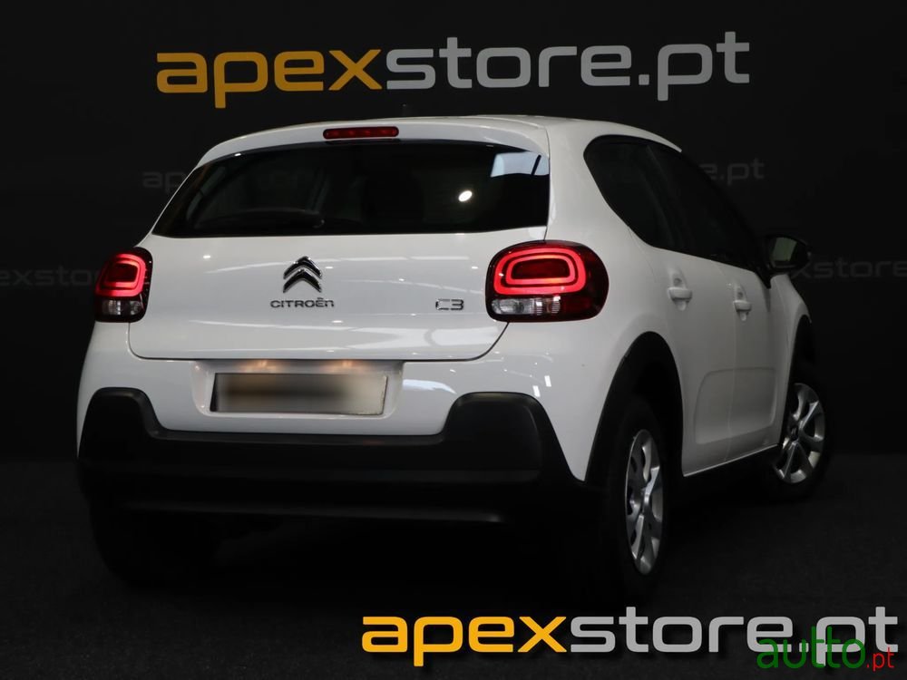 2018' Citroen C3 1.2 Puretech Shine photo #3