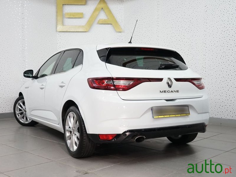 2017' Renault Megane Energy Tce 130 Limited photo #4