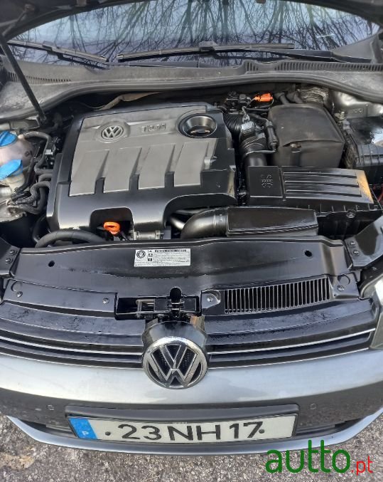 2012' Volkswagen Golf Variant photo #1