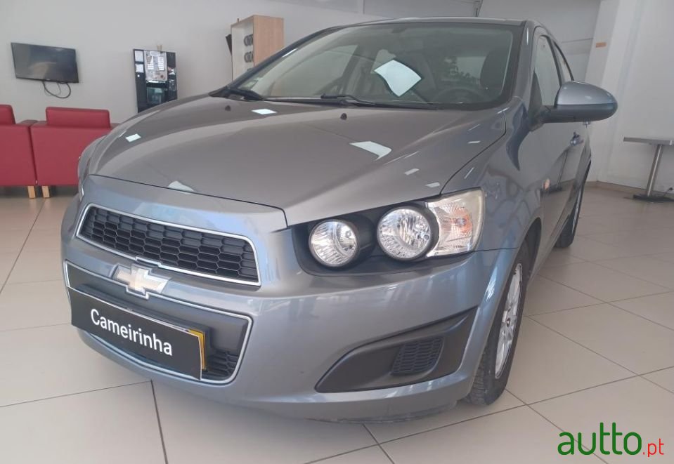 2013' Chevrolet Aveo photo #1