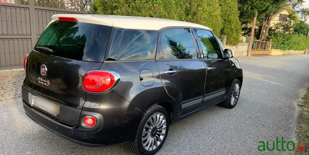 2015' Fiat 500L Living photo #5