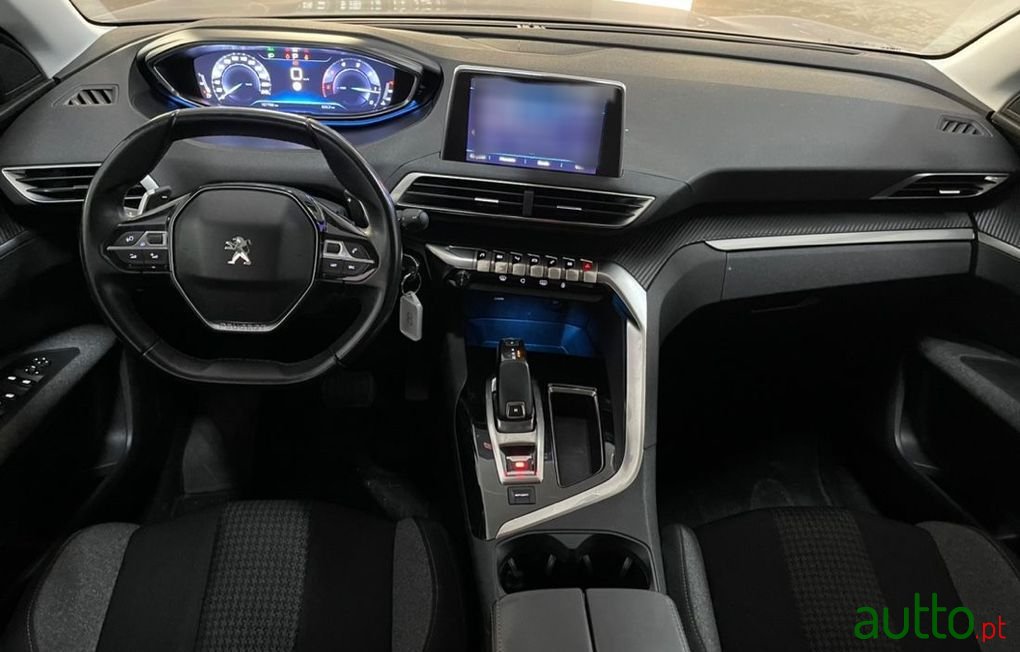 2017' Peugeot 3008 photo #5