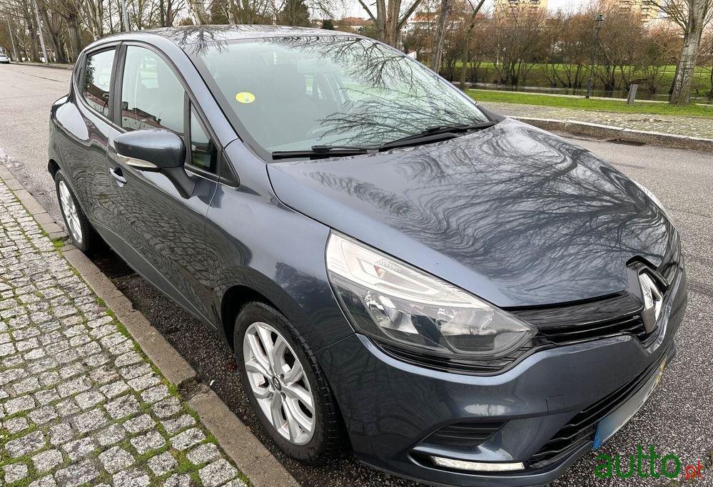 2017' Renault Clio 1.5 Dci Limited photo #2