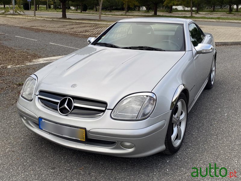 2002' Mercedes-Benz SLK 200 Front Facelift photo #2
