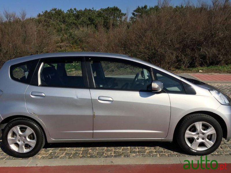 2011' Honda Jazz 1.4 5.P Executive photo #1