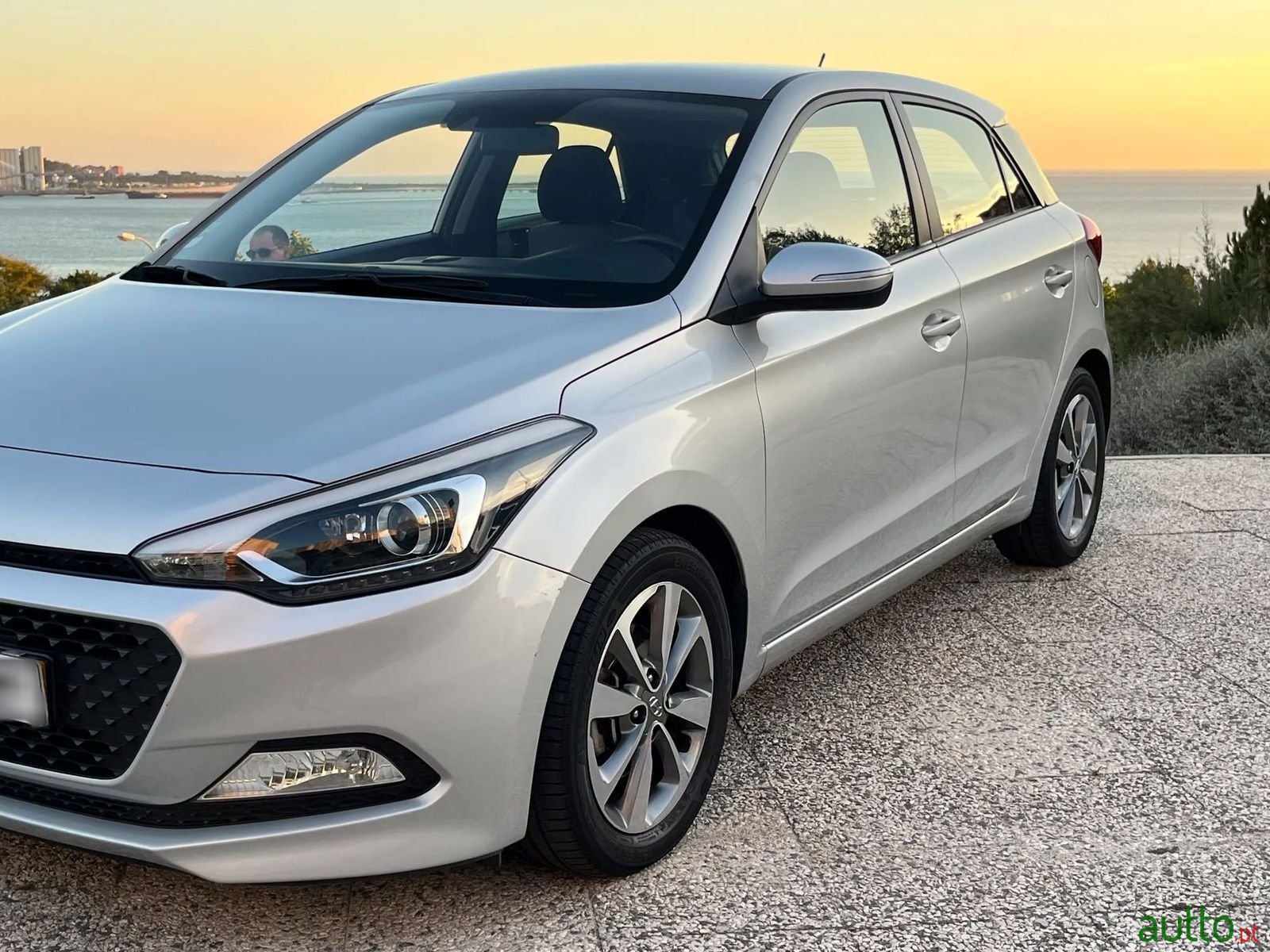 2015' Hyundai i20 photo #3