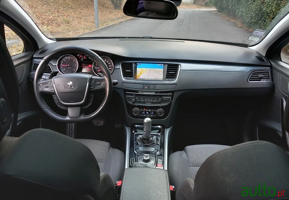 2013' Peugeot 508 Sw photo #6