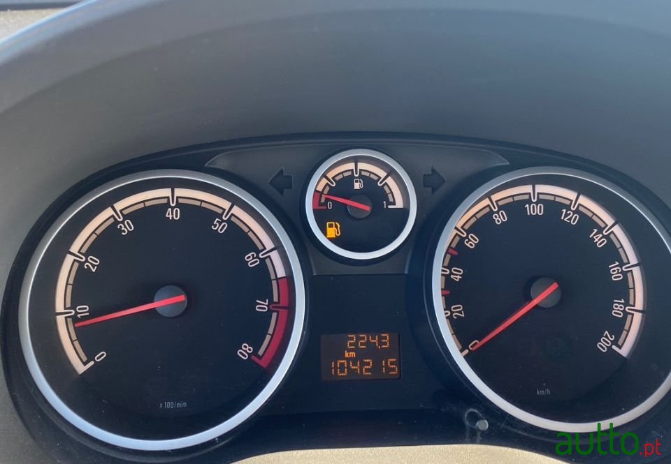 2010' Opel Corsa photo #6