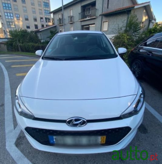 2017' Hyundai i20 photo #3