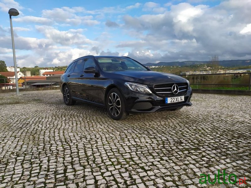 2017' Mercedes-Benz C-220 photo #2