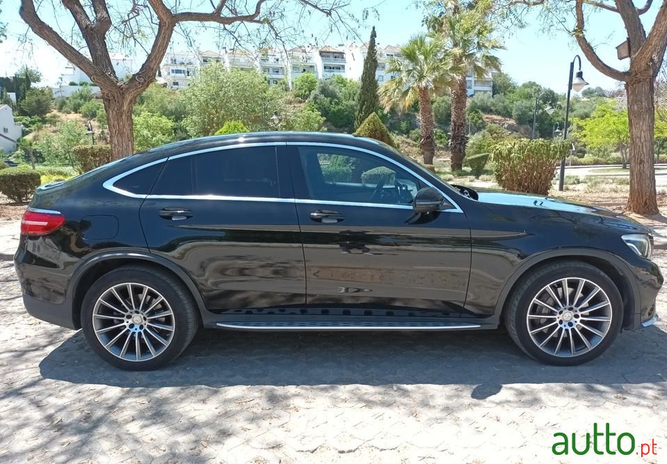 2016' Mercedes-Benz Glc-250 photo #3