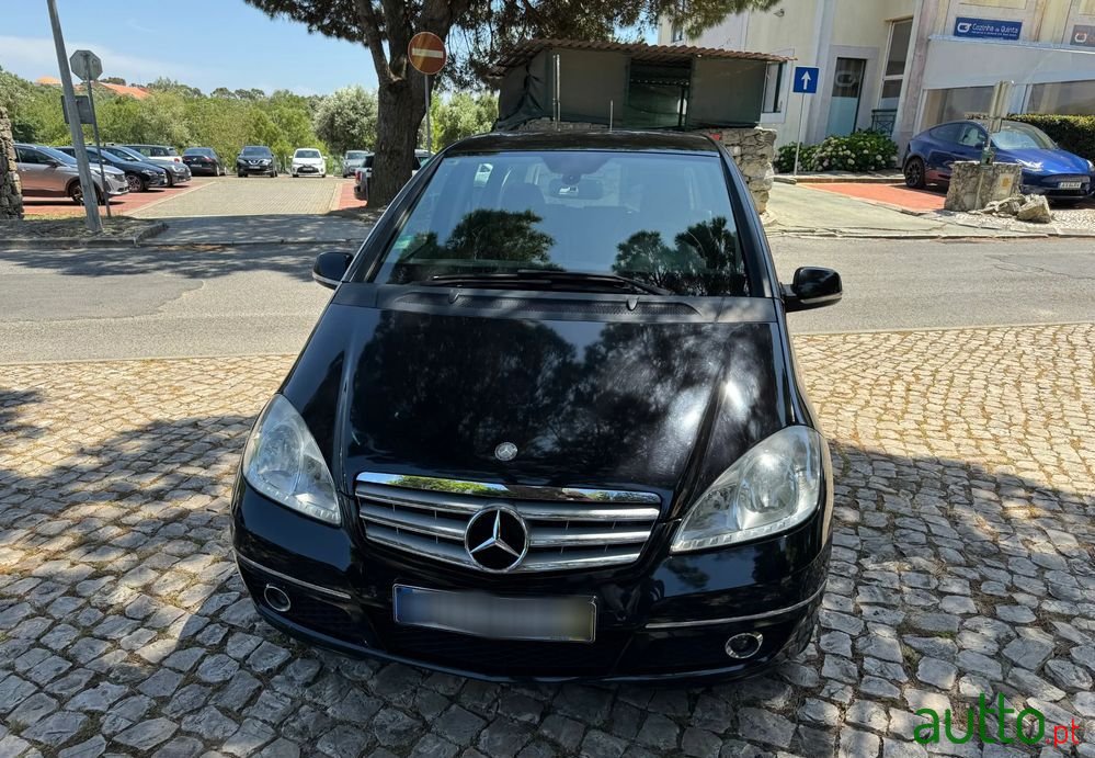 2009' Mercedes-Benz A 180 Cdi Avantgarde photo #4