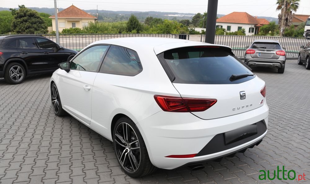 2017' SEAT Leon photo #4