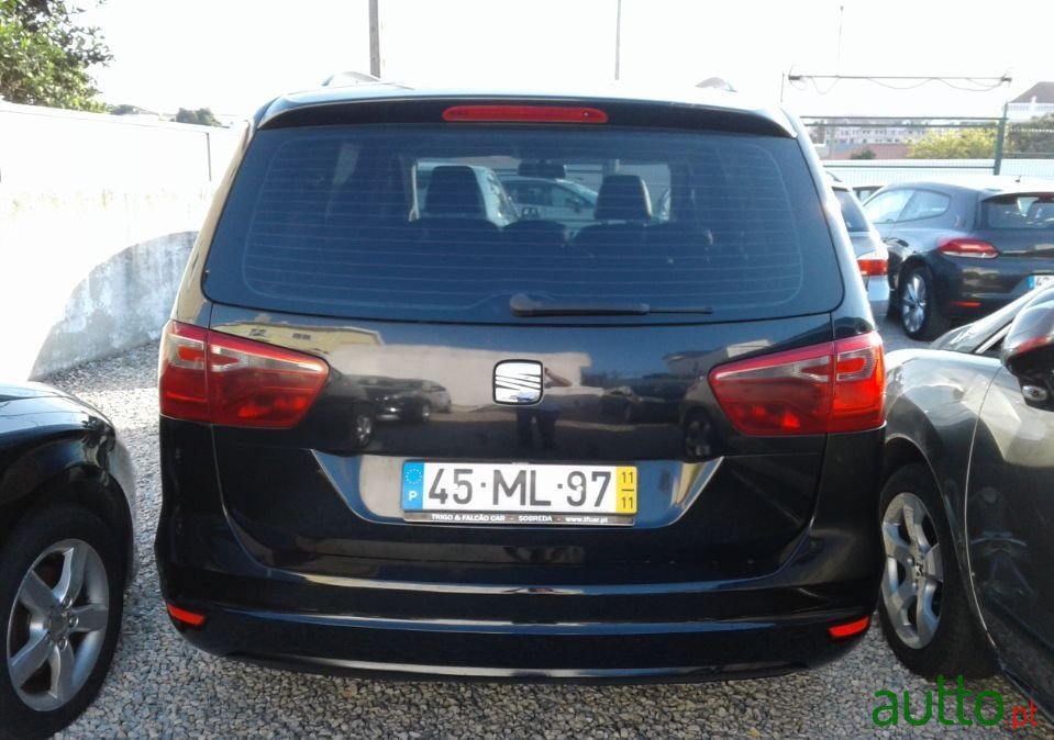 2011' SEAT Alhambra photo #2