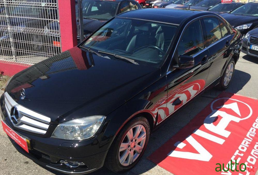 2009' Mercedes-Benz CDi Avantgarde BlueEfficiency photo #1