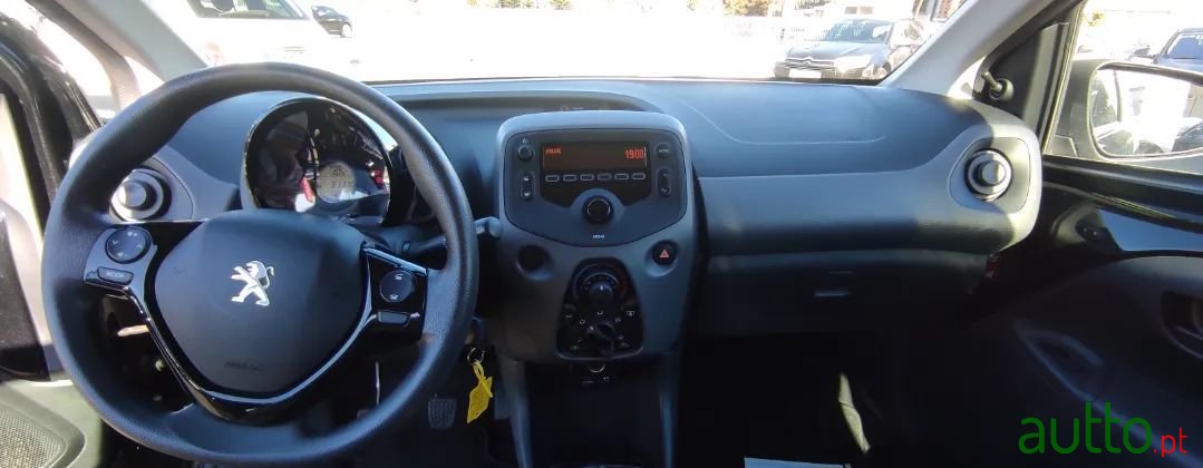 2019' Peugeot 108 photo #5