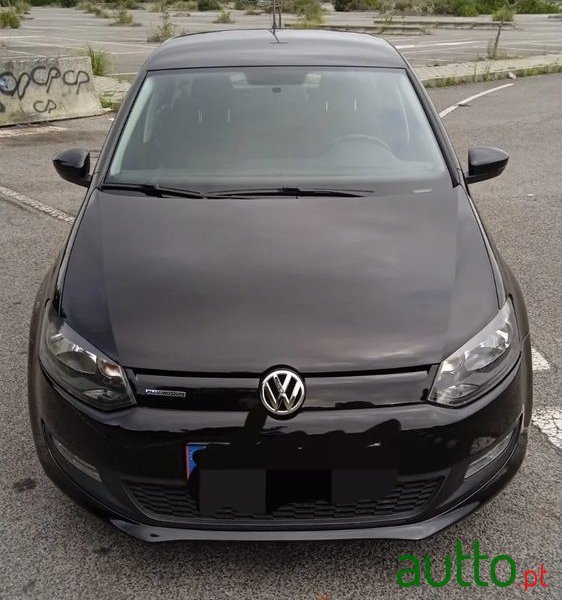 2013' Volkswagen Polo photo #1