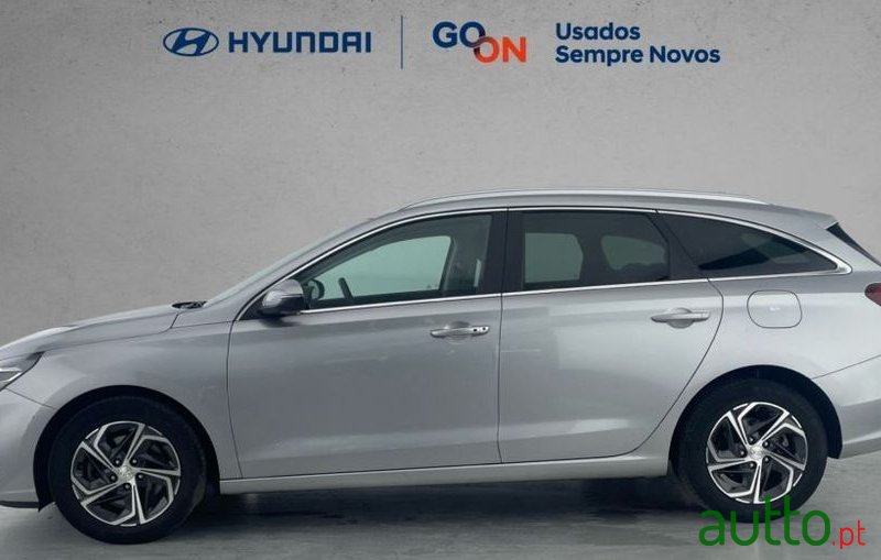 2022' Hyundai i30 1.0 T-Gdi Style photo #5