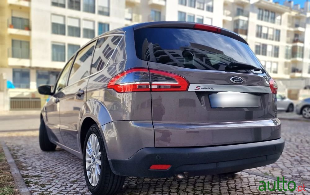 2012' Ford S-Max photo #2