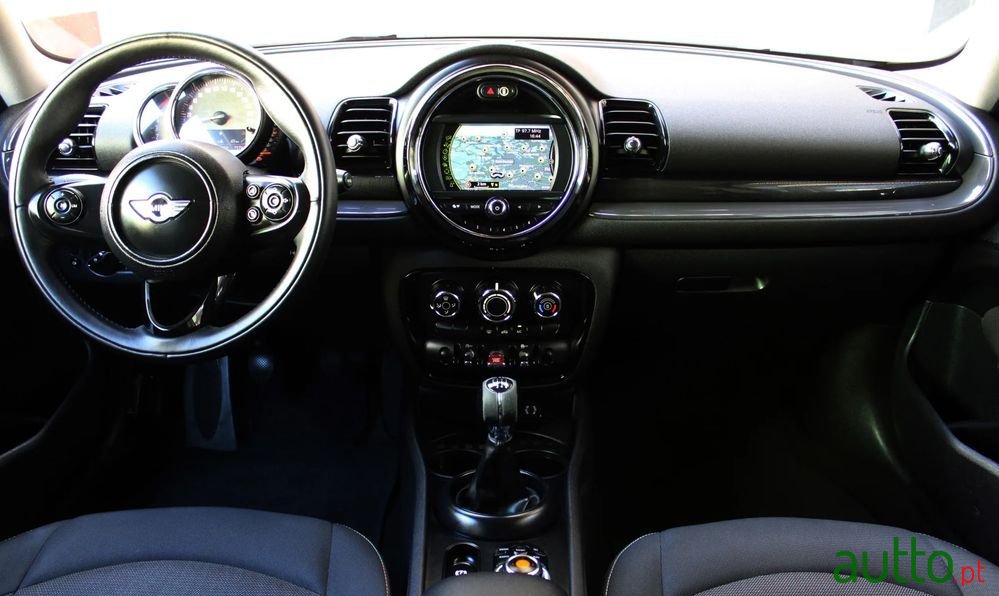 2016' MINI Clubman Cooper D photo #5
