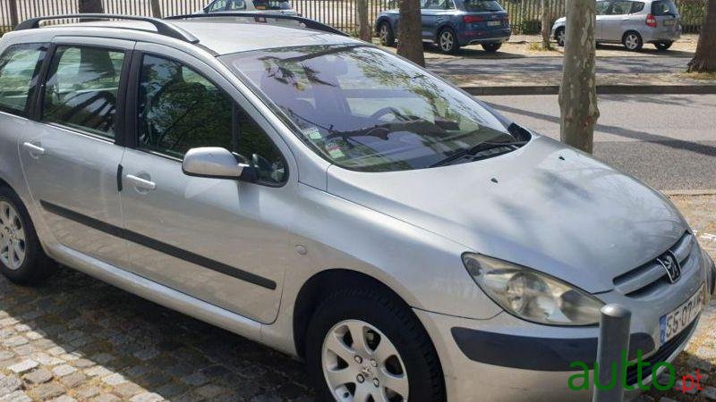 2003' Peugeot 307 Sw photo #2