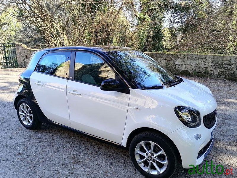 2016' Smart Forfour photo #1