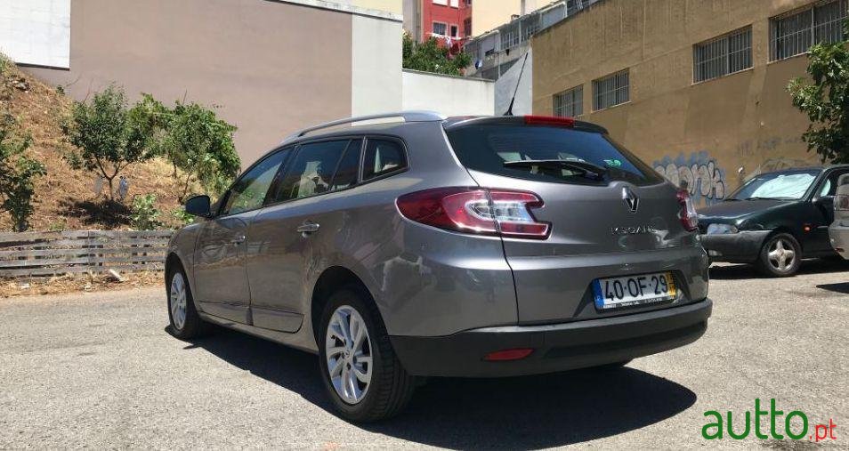 2013' Renault Megane Sport Tourer photo #1